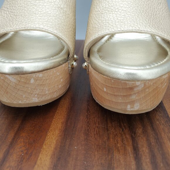 Stuart Weitzman Clog Sandals Women's 7.5 B Metallic Leather Faux Pearl Stud Heel - Picture 3 of 11